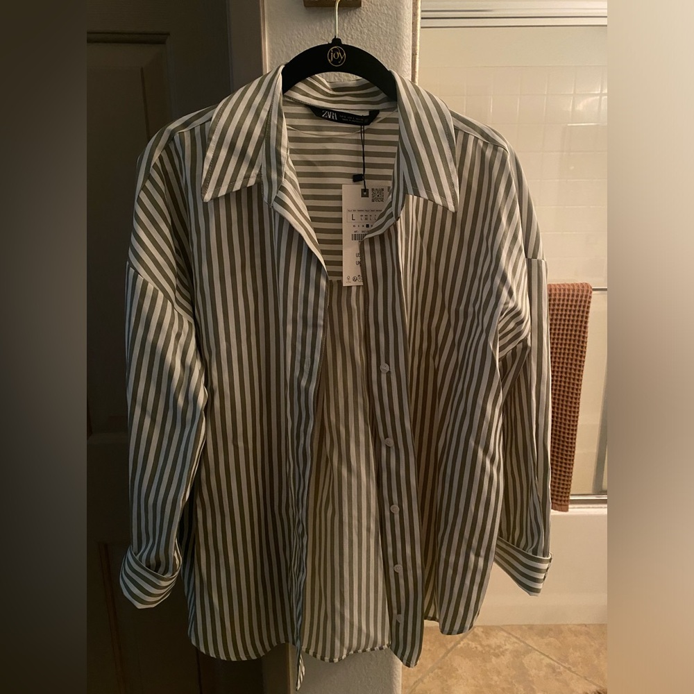 Zara Button Up